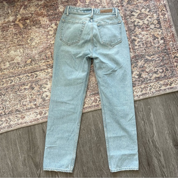 GRLFRND V Dip Waist Jean, 25 - Picture 2 of 7